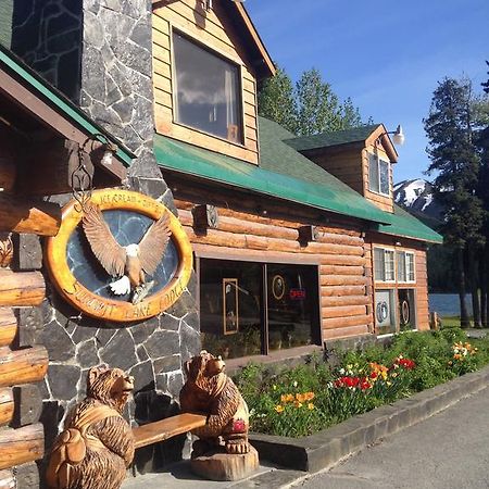 Summit Lake Lodge Eksteriør billede