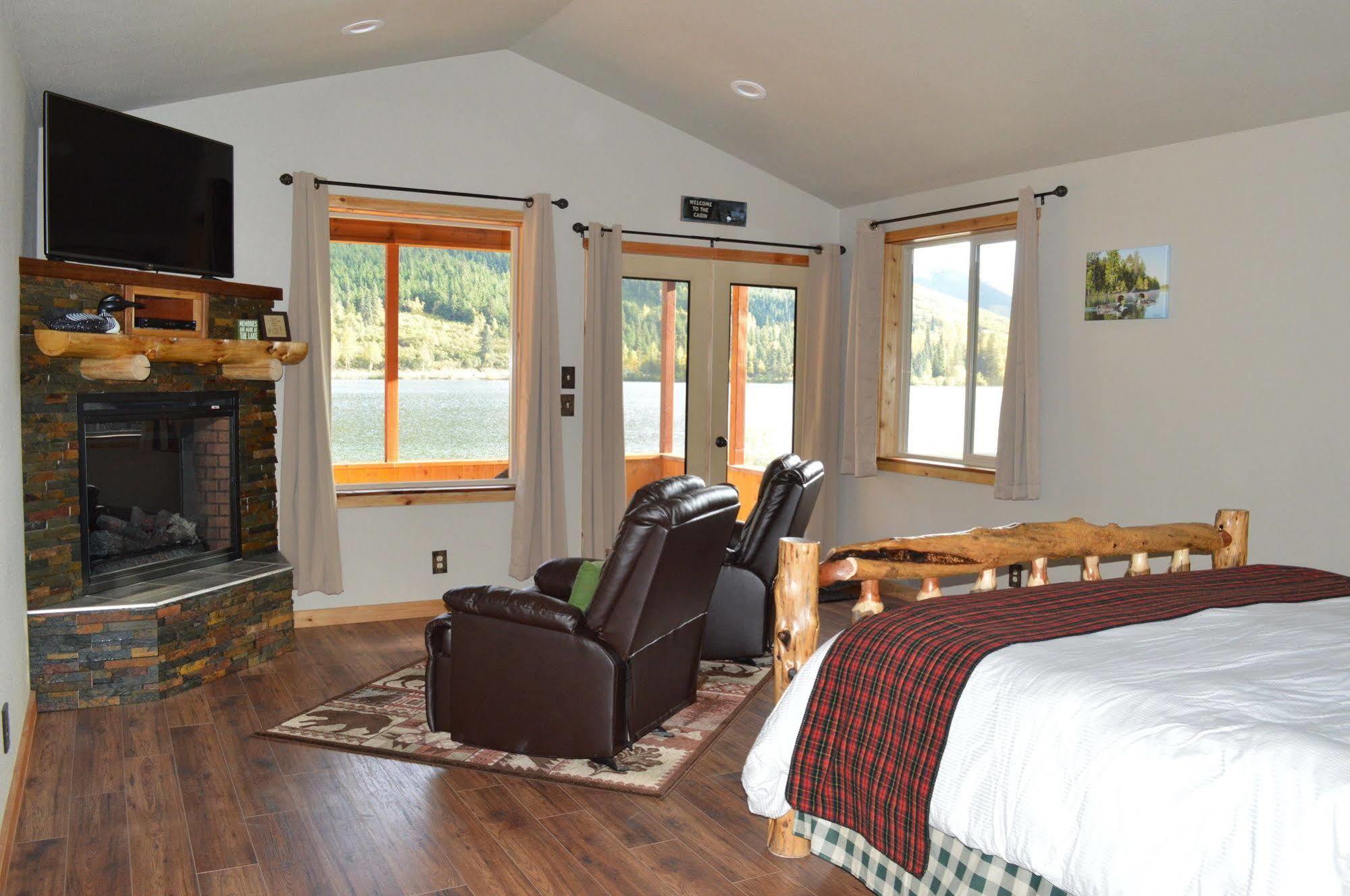 Summit Lake Lodge Eksteriør billede