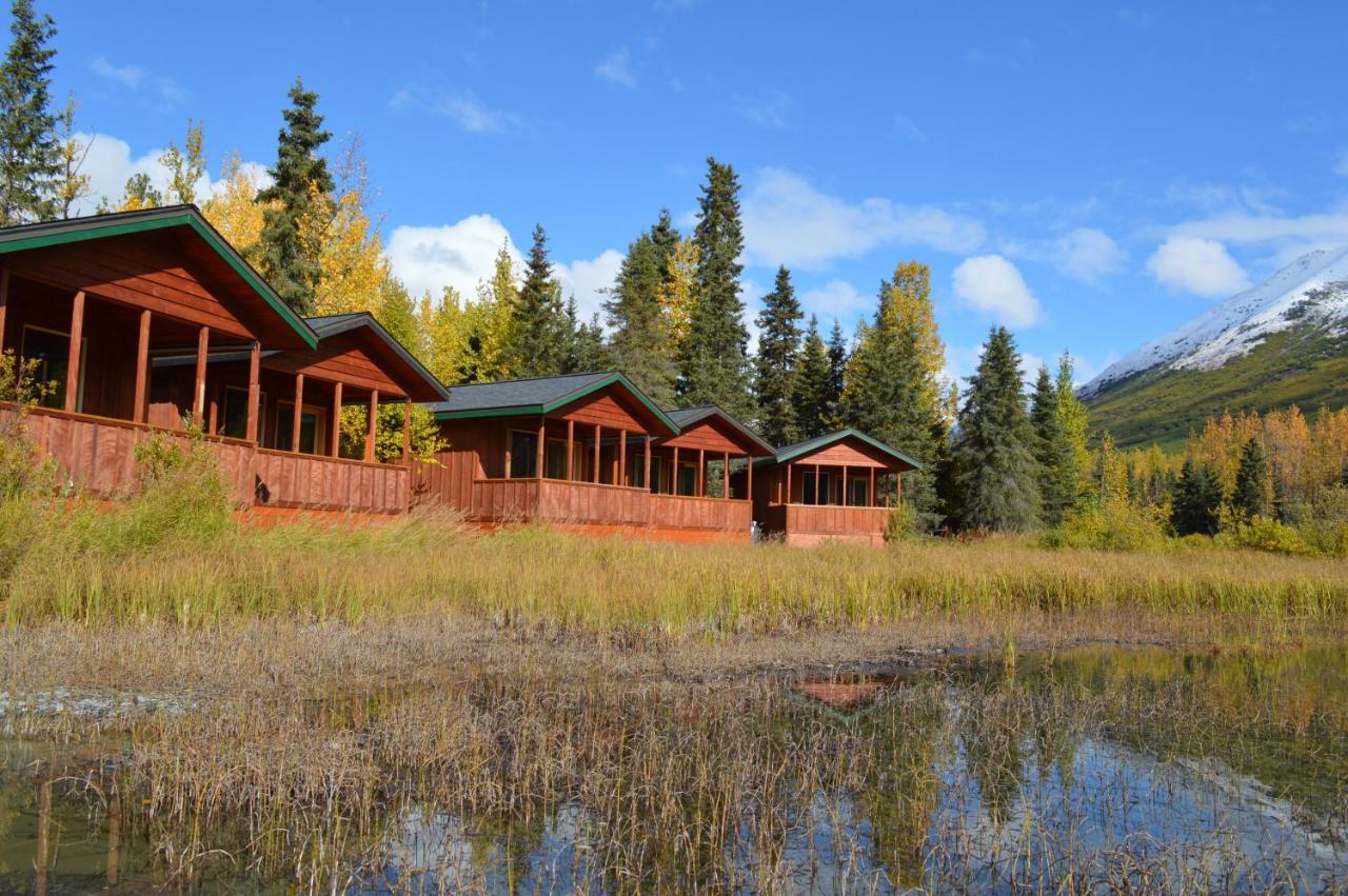 Summit Lake Lodge Eksteriør billede